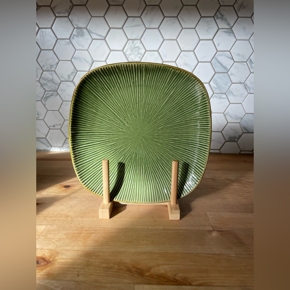 Green Textured Global Home Square Plate
